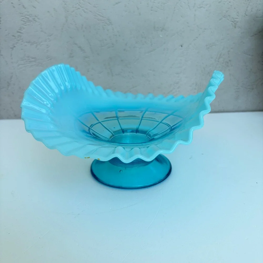 Unbranded vintage blue